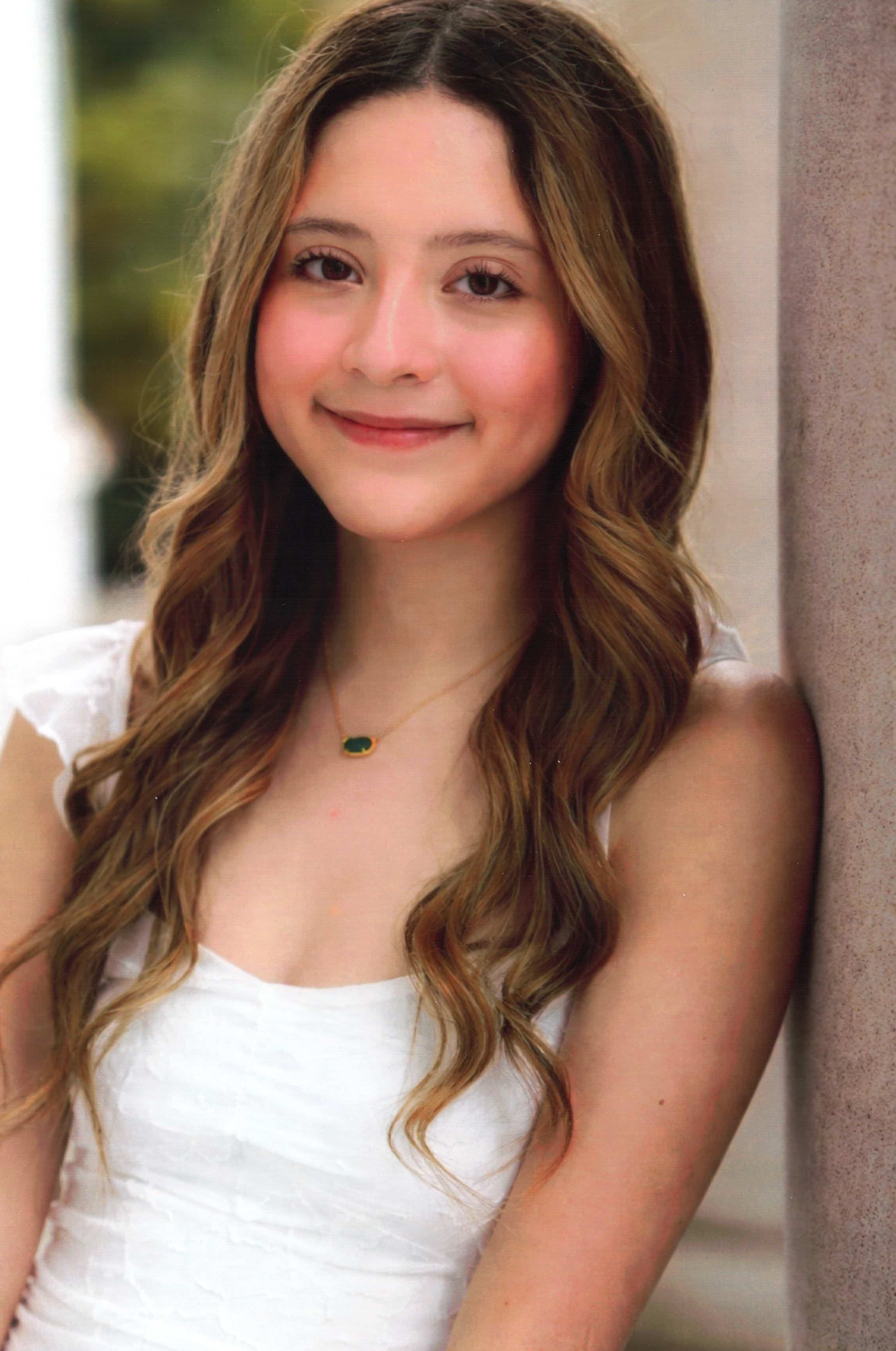 Isabelle Perez - Book Scholarship Winner
